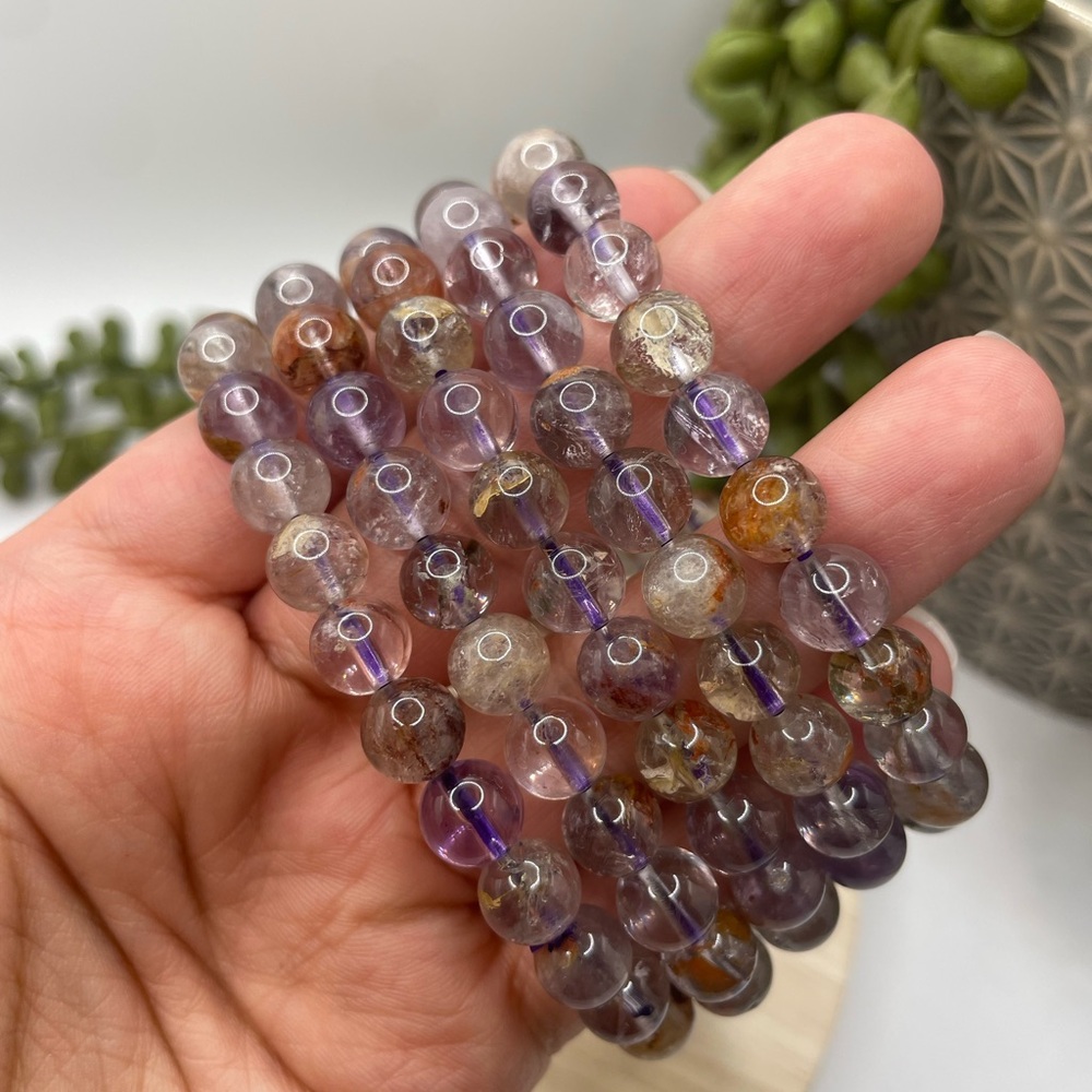 ONE Amethyst with Cacoxenite Inclusions  (Super 7) Bead Bracelet- 8mm (0044)